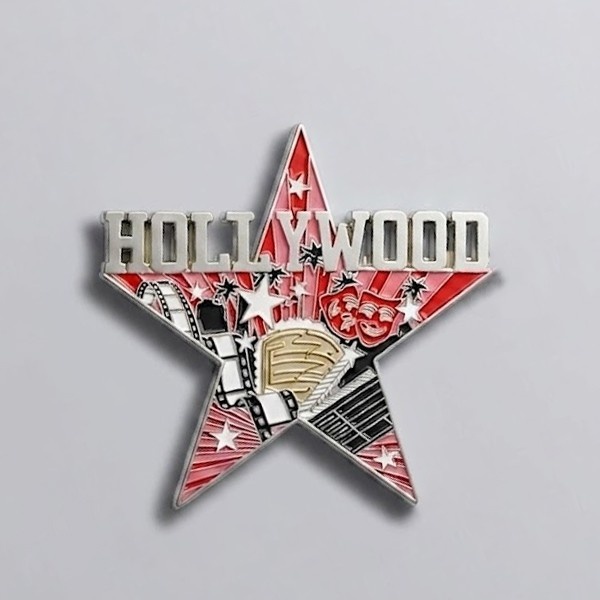 Classic Theater Revival Star Keychain – Hollywood Walk of Fame Style